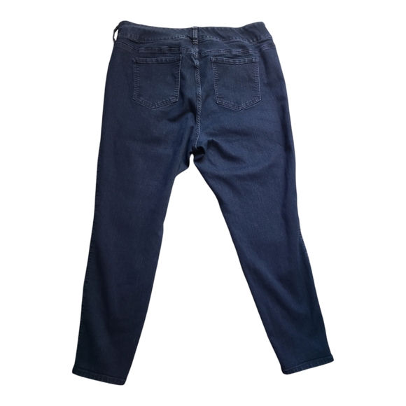 Torrid Jegging Feel the Fit Super Stretch High Rise Jeans Size 22R Dark Wash - Picture 2 of 7